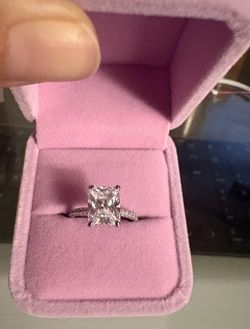 14CT gold Engagement Ring w/ Radiant Cut Moissanite
