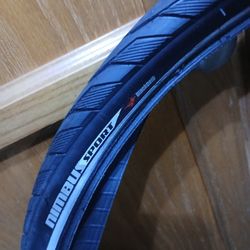 Like New Specialized Nimbus 2 Blackbelt 700x38 $30 FIRM