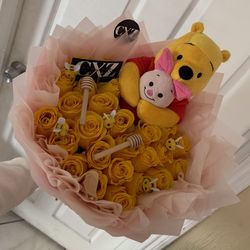 Winnie The Pooh Bouquet / Ramos