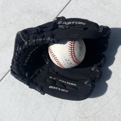Easton Small T Ball Baseball Glove