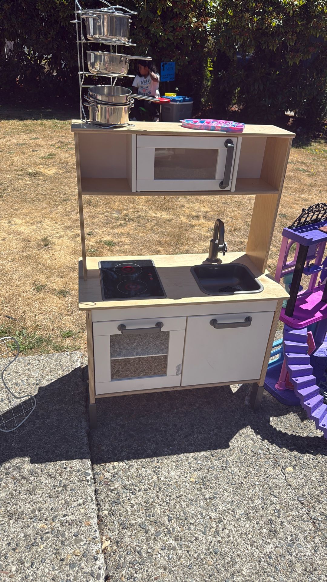 Kids Play Kitchen