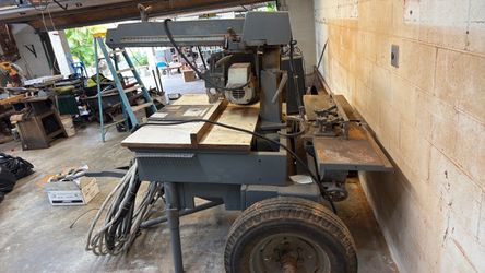 Dewalt industrial 16” radio arm saw