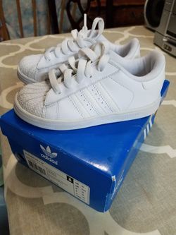 Adidas Size 9k (New)