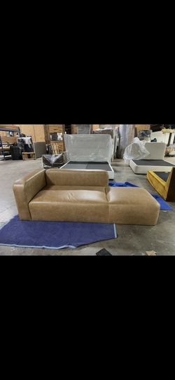 7ft Italian Leather Sofa 2500$