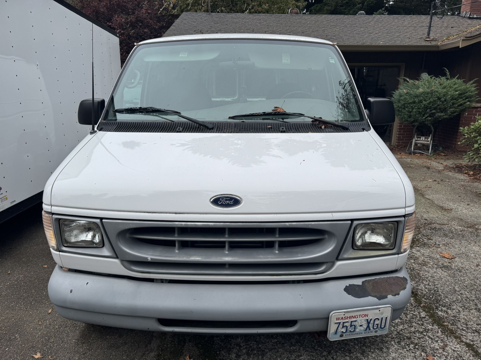 2001 Ford E-150