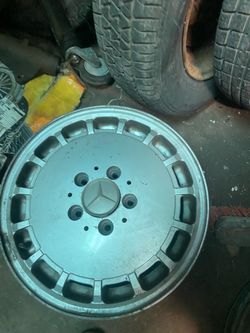 Vintage Mercedes wheels 450 SL 15x6J 5 holes X112mm set of 4 original wheels.
