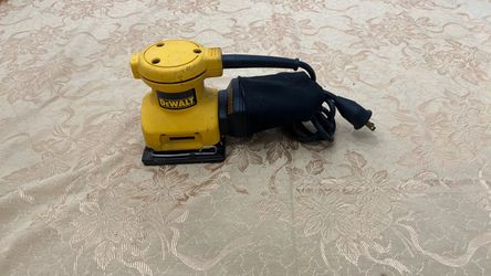 DeWalt Electric Palm Sander