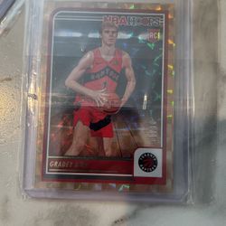 Gold Refractor Gradey dick 