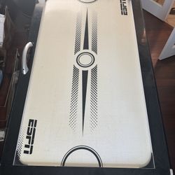 Air Hockey Table