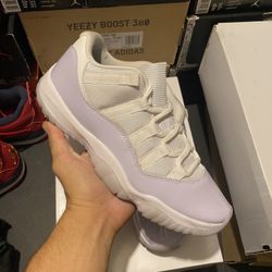 Jordan Pure Violet 11 Lows size 9W 7.5M USED But Clean $160 or trades