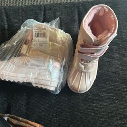 Children’s Place Boots For Rain Or Snow Size 2 Youth