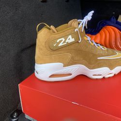 Ken griffey jr best sale shoes for sale