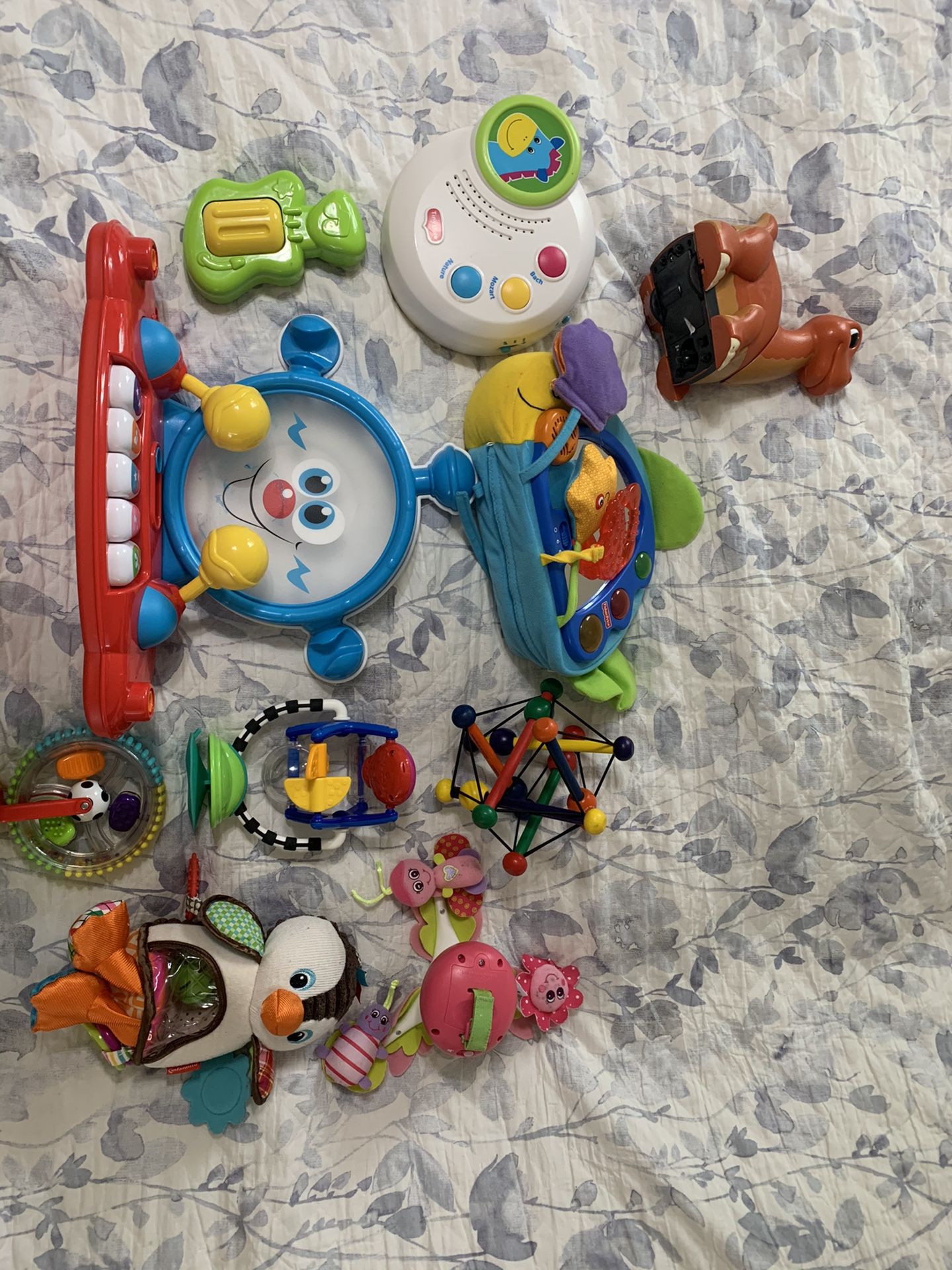 Baby toys