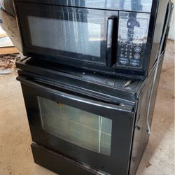 Microwave And Stove 