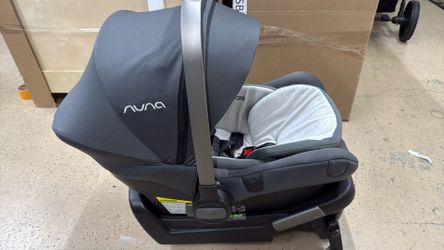Nuna Car Seat With The Base