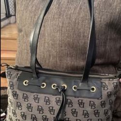 Dooney & Bourke handbag