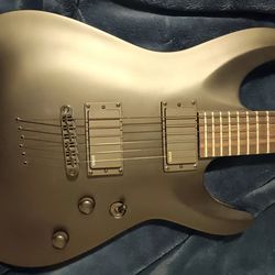 Black schecter diamond series