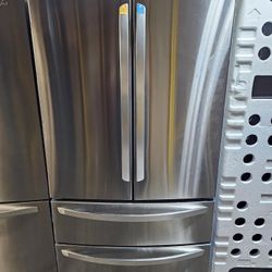 LG 4 Door Stainless Steel Refrigerador 