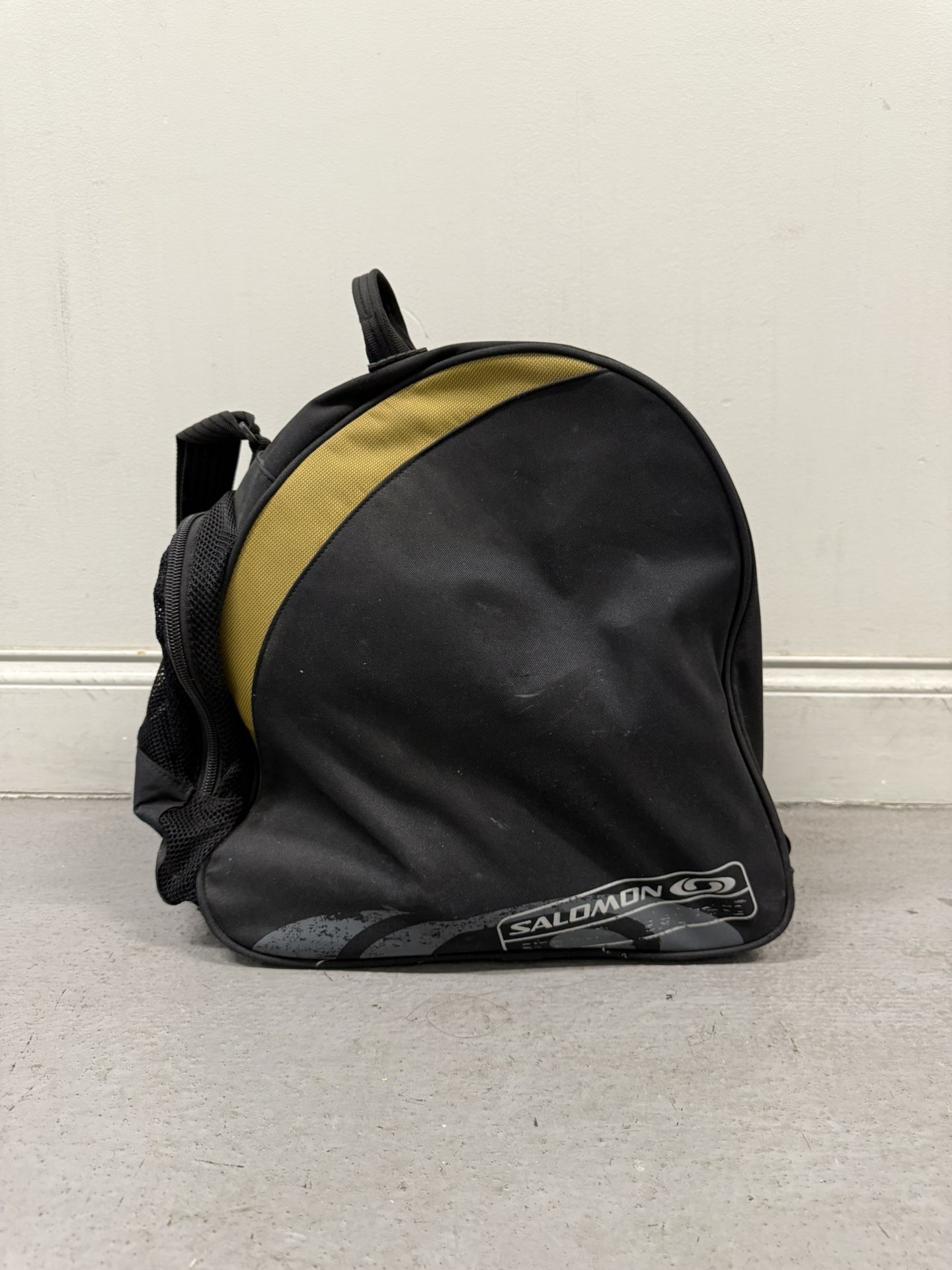 SALOMON Ski Snowboard Boot Bag (Good condition) PICK UP IN CORNELIUS