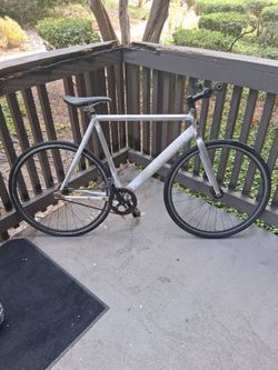 Single Speed Fixed Gear Bike