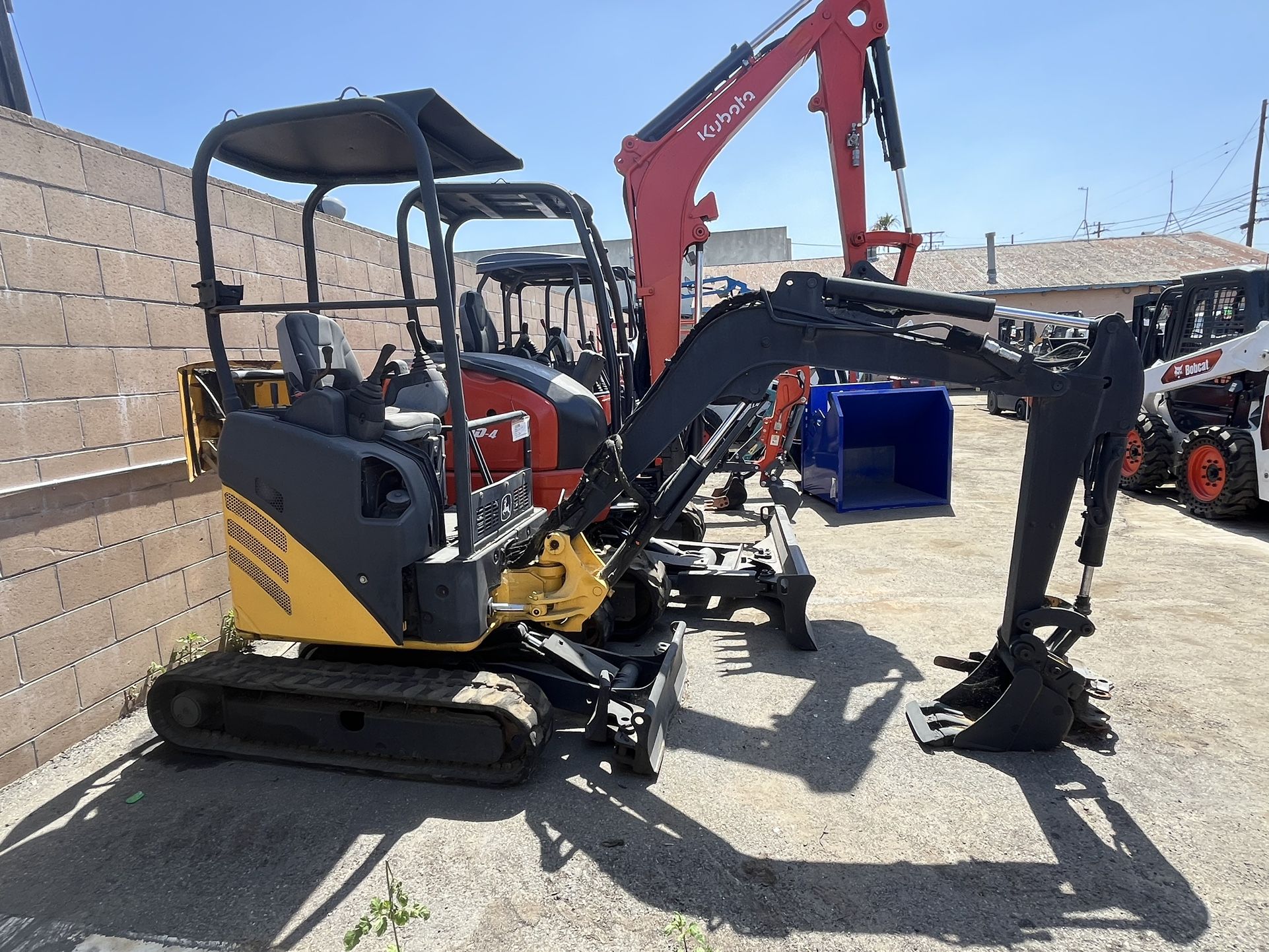 2010 Deere 17D Mini Excavator