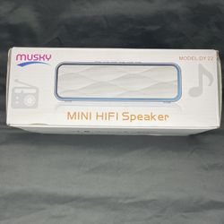 BRAND NEW Personal Speaker  (Red)