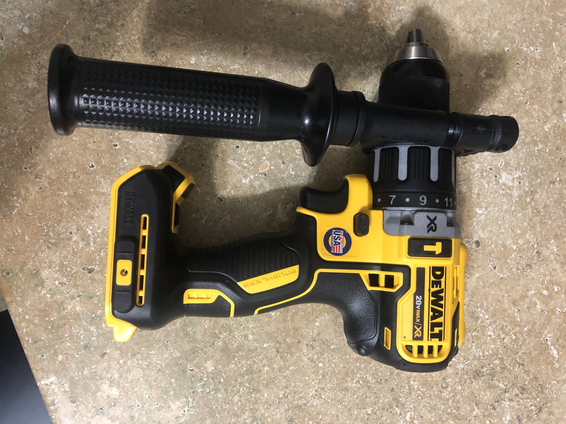 New 20 volt Dewalt XR hammer drill