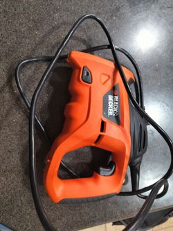 Black and Deck powdered hand saw