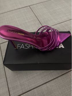 Fashion nova purple heel