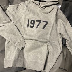 Essential Hoodie Xs
