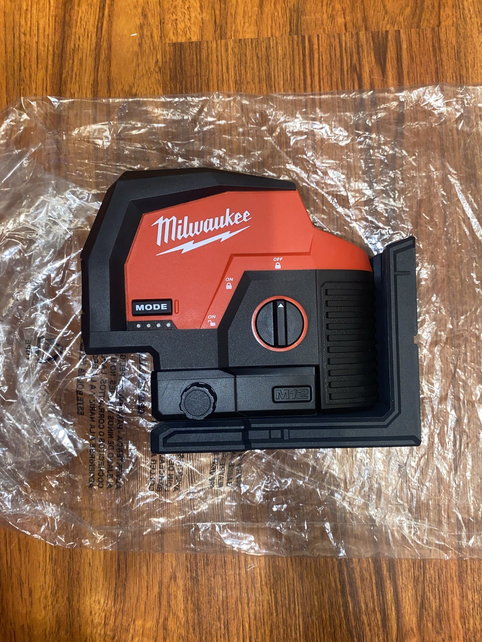 Milwaukee M12 360 Green 250 ft. 3-Plane Laser Level (3632-20)