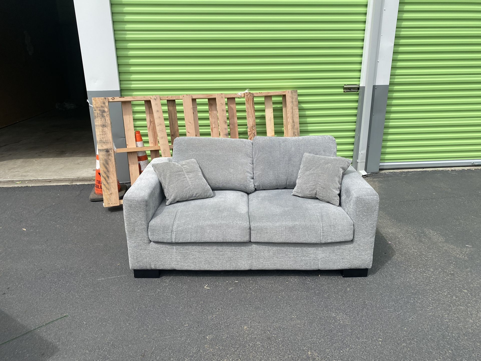 Sofa Loveseat Couch FREE DELIVERY for Sale in Citrus Heights, CA