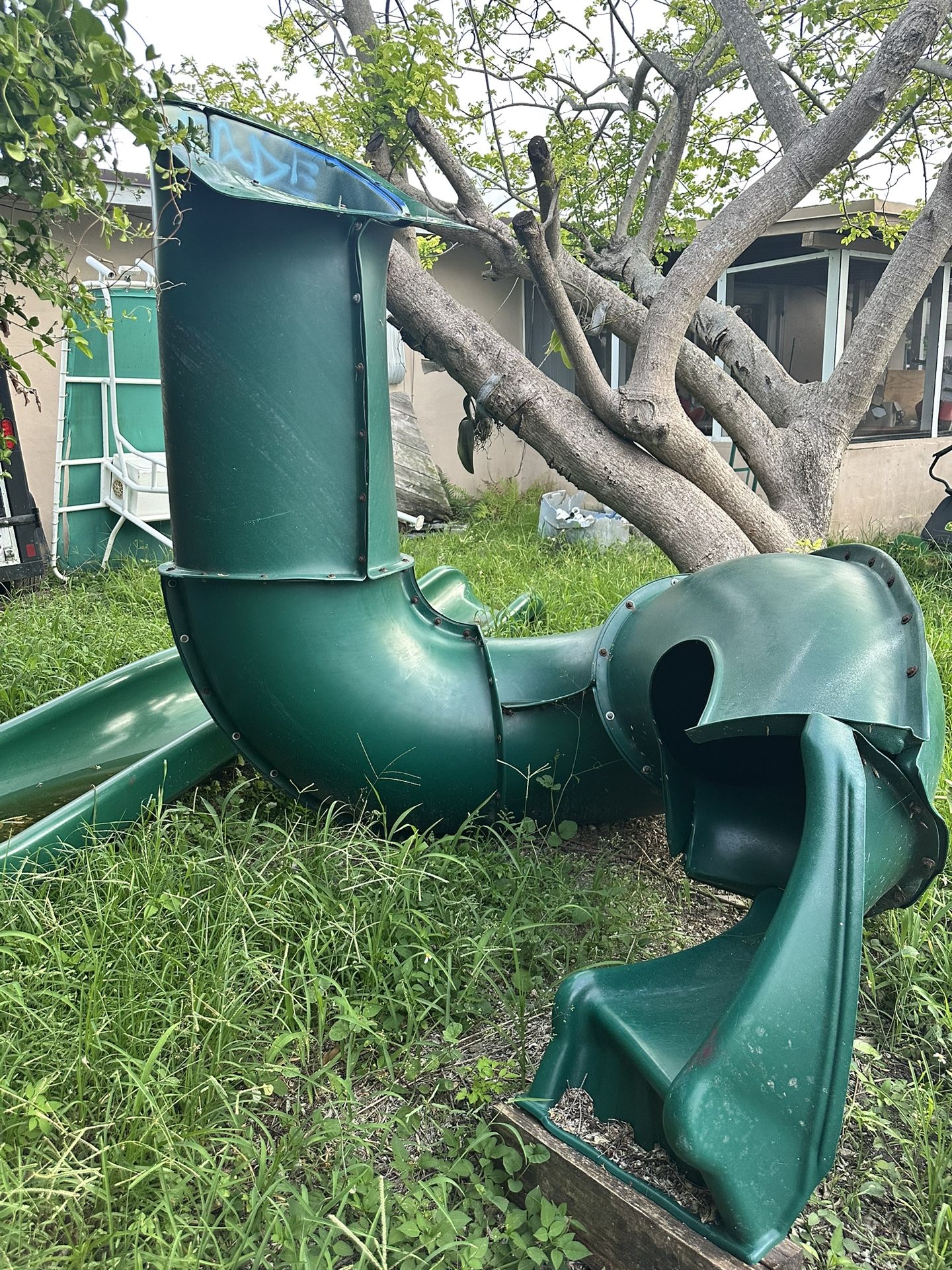 Twisty Slide As Is