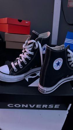 Black converse
