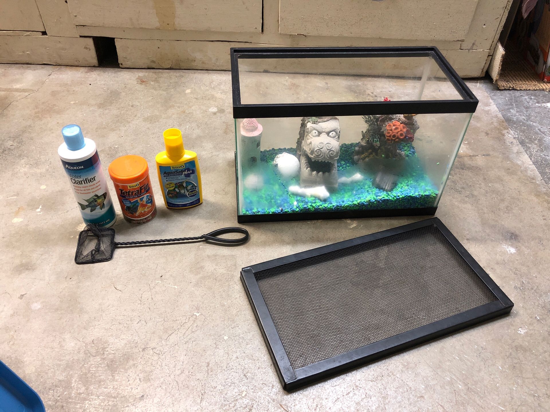 Fish Tank & Supplies