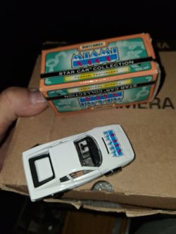 MIAMI VICE FERRARI BY MATCHBOX LIKE NEW
