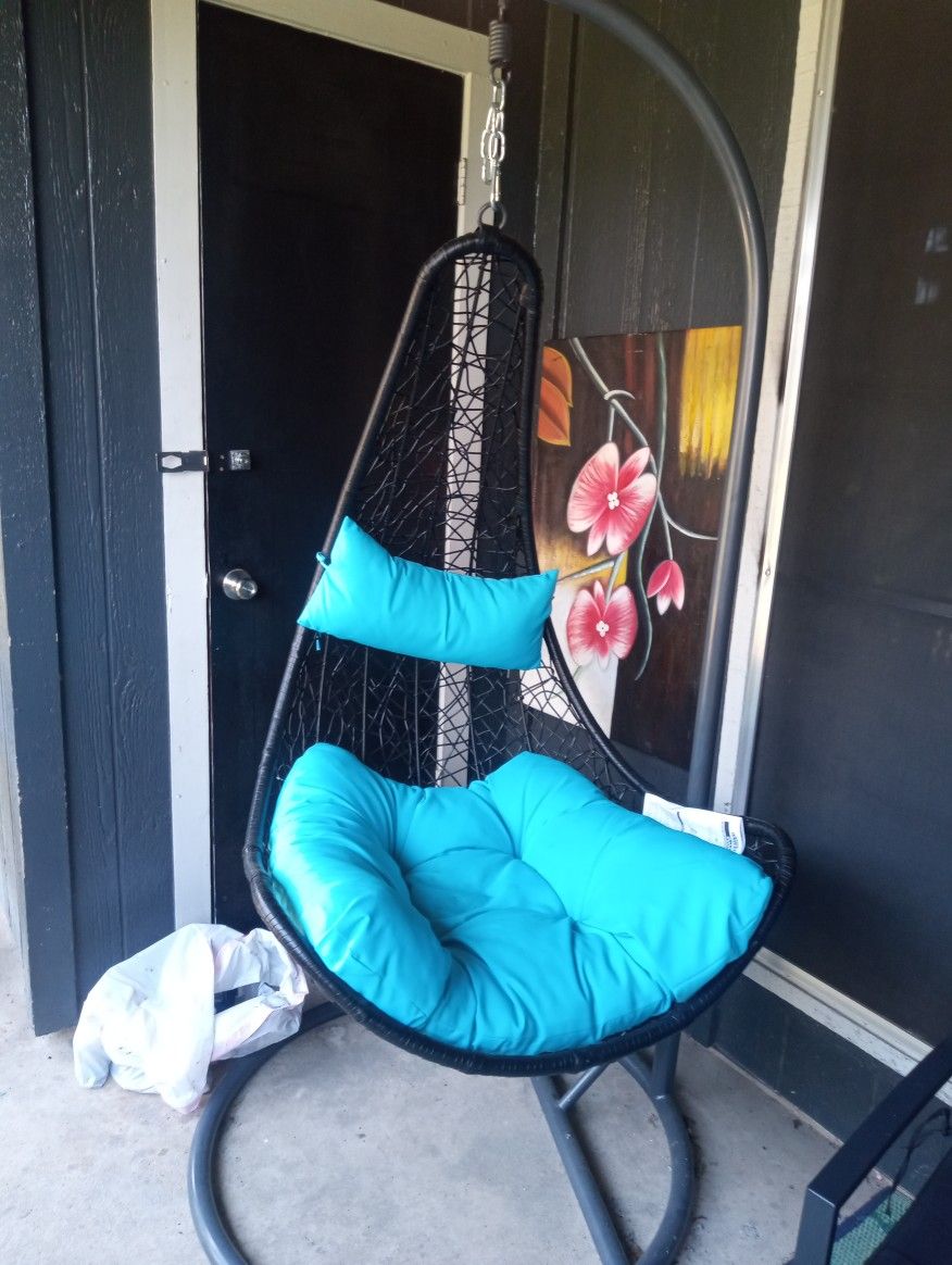 Egg Swing