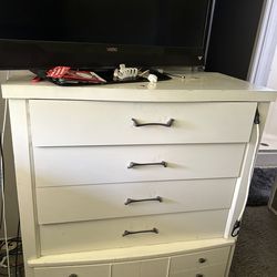 Dresser set made solid 50’s/60’s