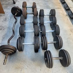 Pro Style Dumbbells And Weighted Curl Bar/ 690lbs Total Weight. 