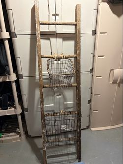 Ladder Bookshelf