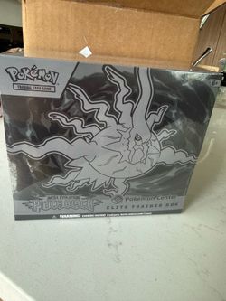 Pokemon pitch black pokemon center etb