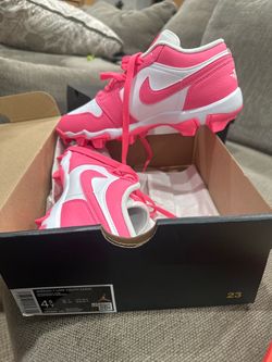 Size 4.5Y NIKE JORDAN 1 BASEBALL CLEATS