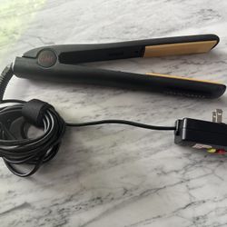 CHI Hair straightener