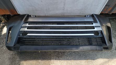 2017 2018 2019 Toyota highlander front bumper Used Original