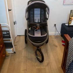 Graco jogging stroller 