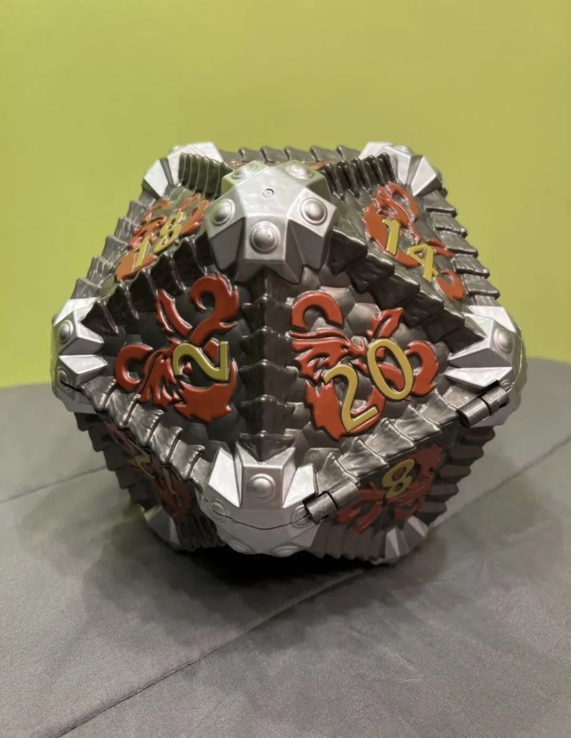 Dungeons & Dragons Popcorn Bucket D&D Honor Among Thieves 20 Sided Dice