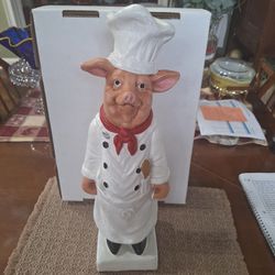 RETRO CHEF PIG STATUE