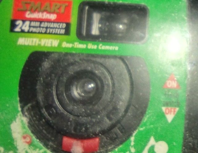 Vintage 1998 FUJIFILM SMART QuickSnap One-Time Use 24mm Camera NEW EXPIRED 2000