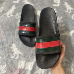 Gucci Slides 
