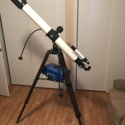 Telescope with accessories